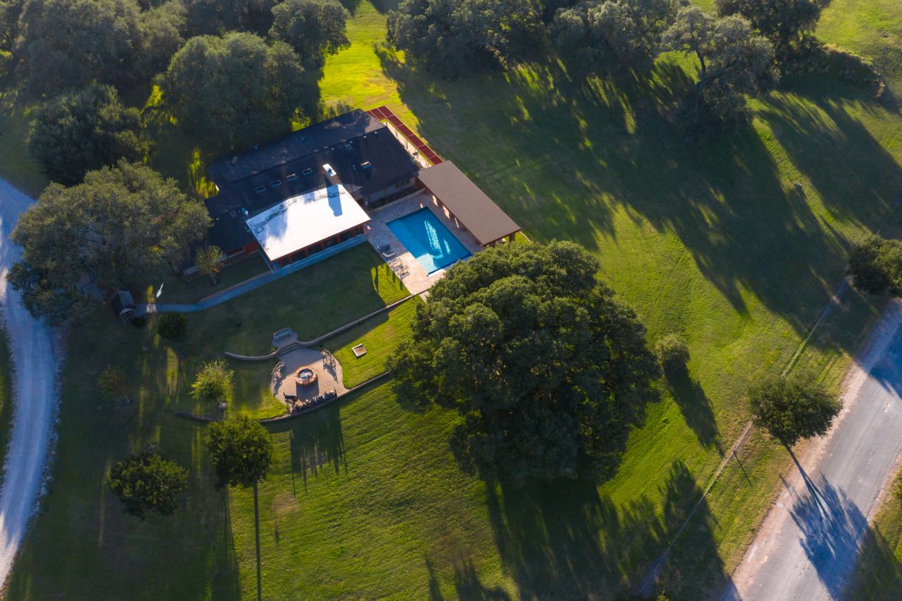 26.aerial-of-main-house