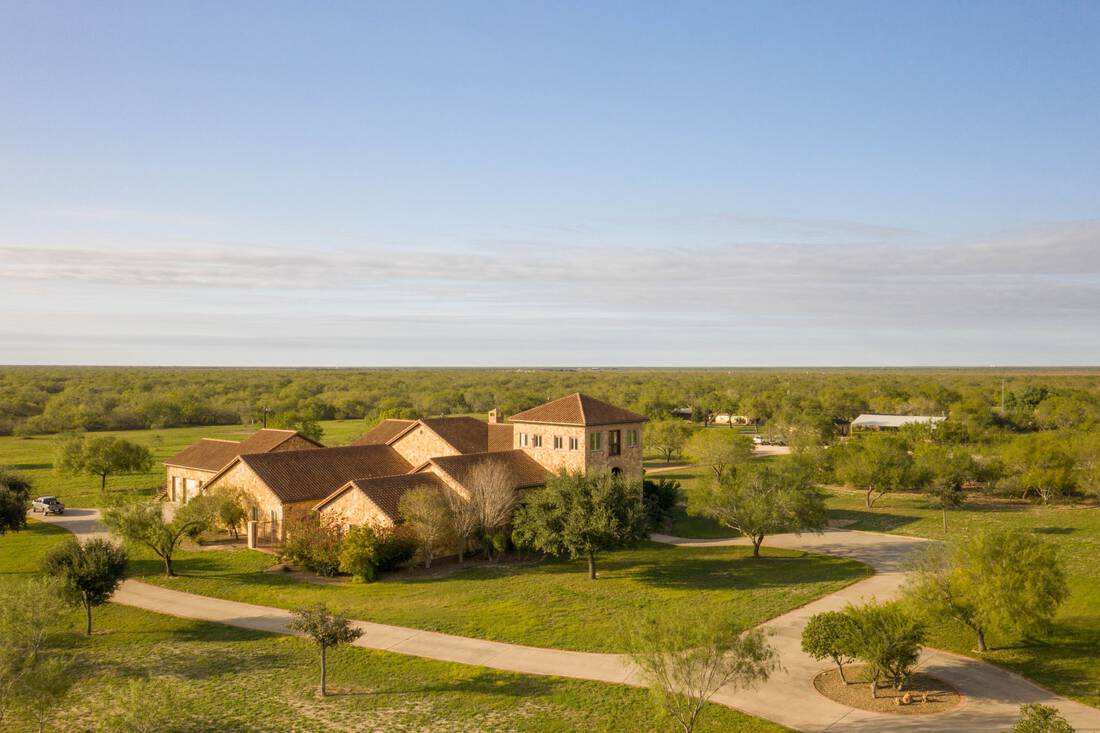 House Pasture of Arrowhead Ranch Republic Ranches