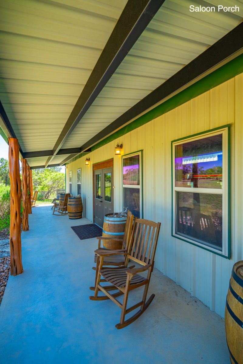 15-Saloon-Porch- 15-Saloon-Porch-