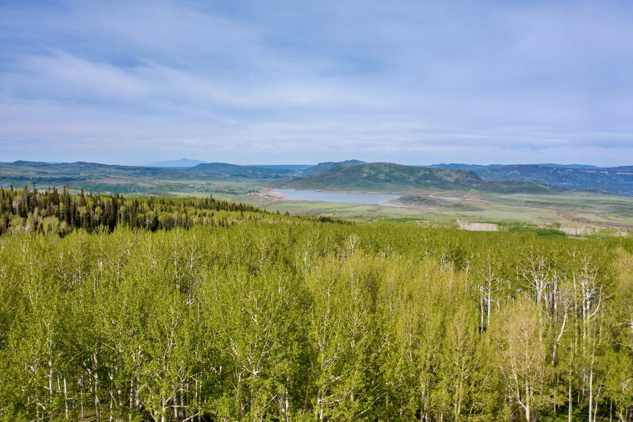 reservoir-view-Colorado-Brumley-Aspen-Waters-Ranch