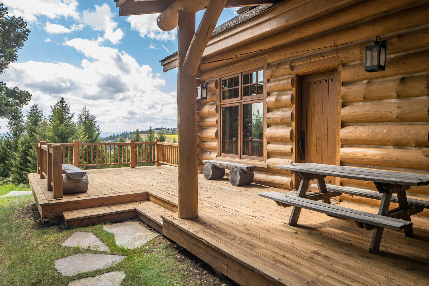 guest-house-porch-montana-crazy-elk-ranch