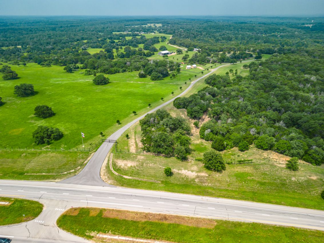 23.-Hwy-71-frontage-aerial