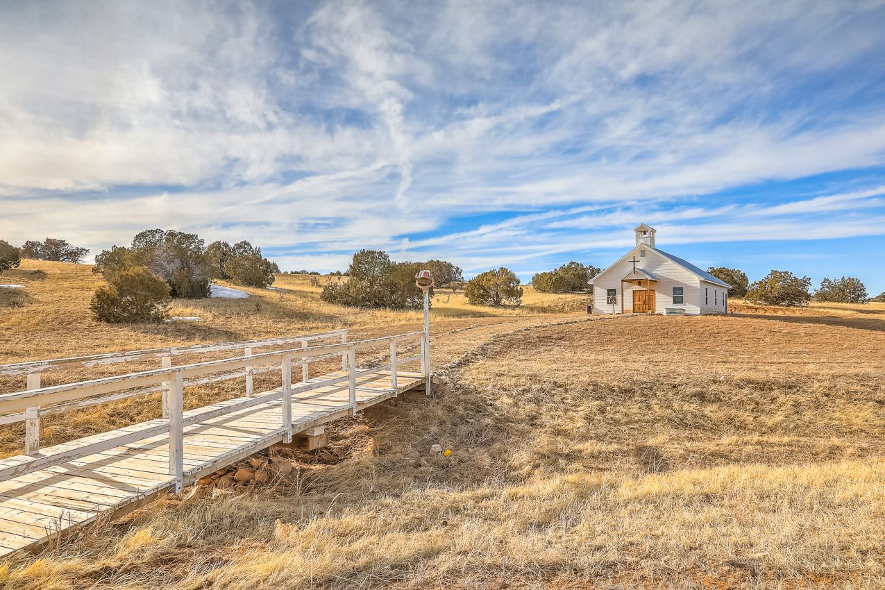 bridge-to-chapel-new-mexico-founders-ranch