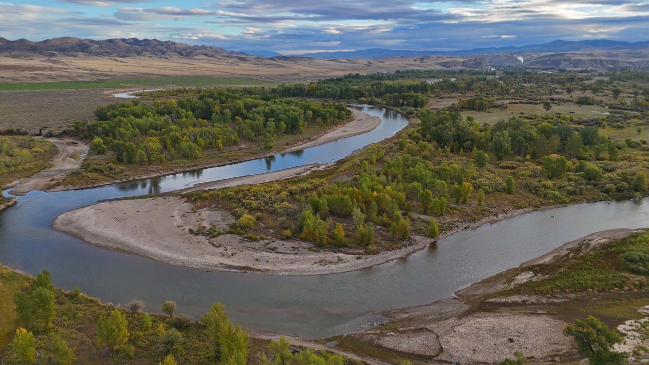 Fly-fishing-Jefferson-River-Montana-Jefferson-River-Homestead