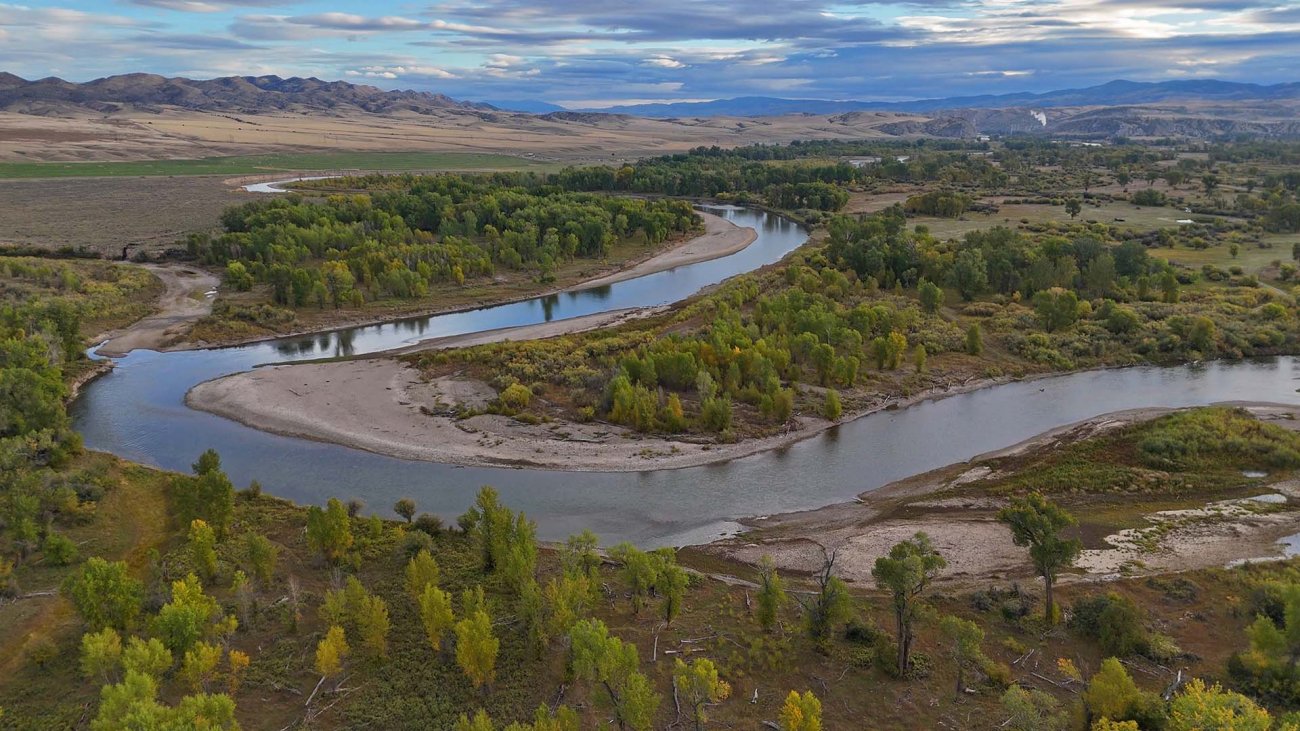 Jefferson-River-Montana-Jefferson-River-Hoimestead