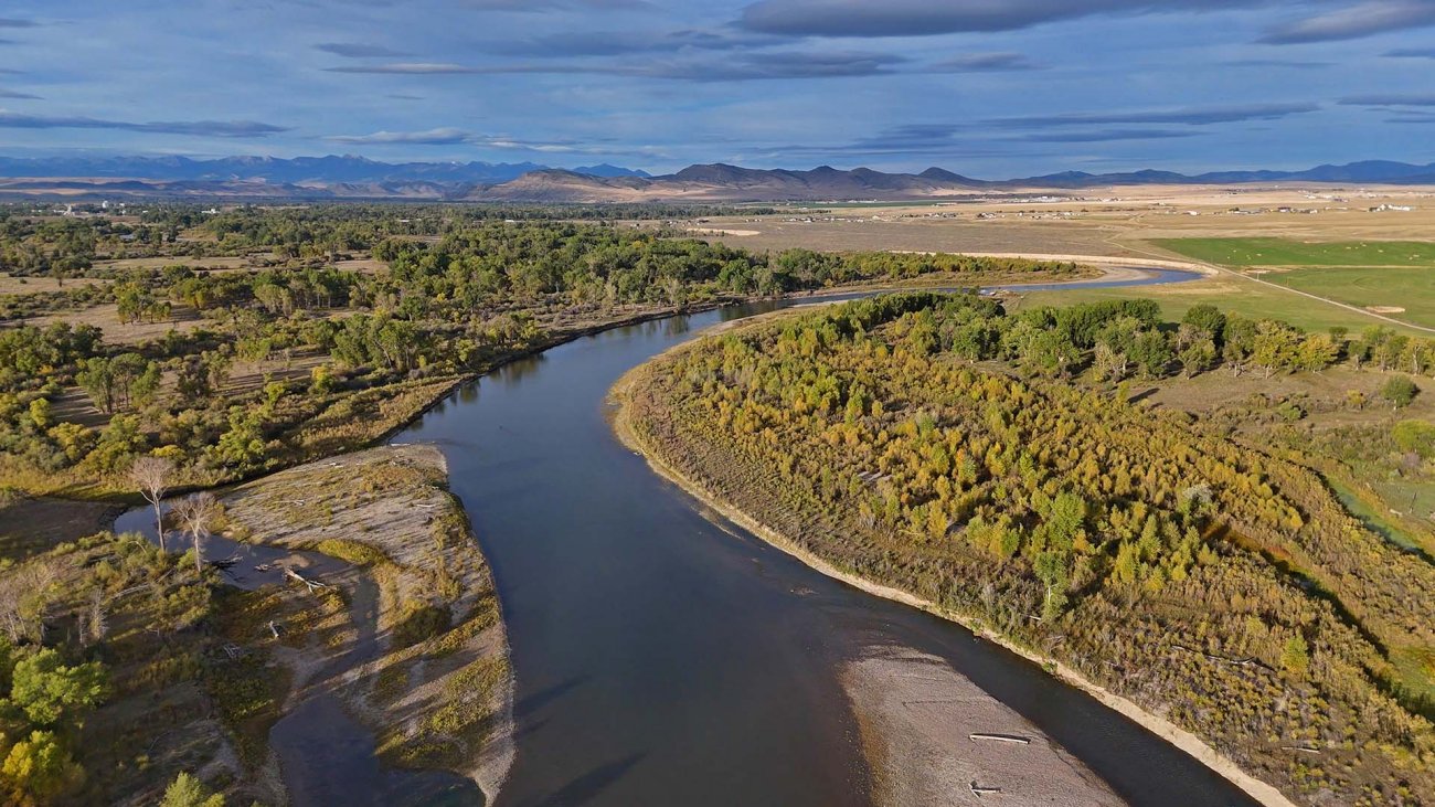 Pray-Montana-Jefferson-River-Homestead