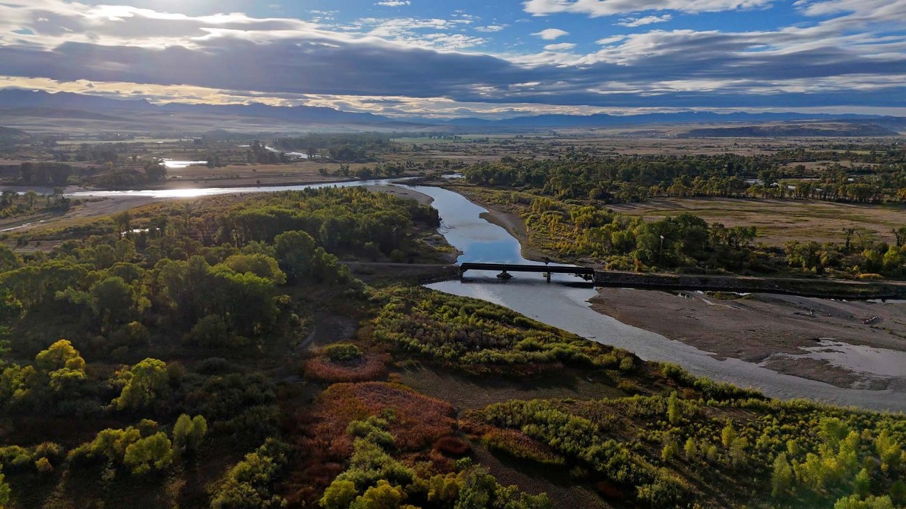 River-rafting-Montana-Jefferson-River-Homestead