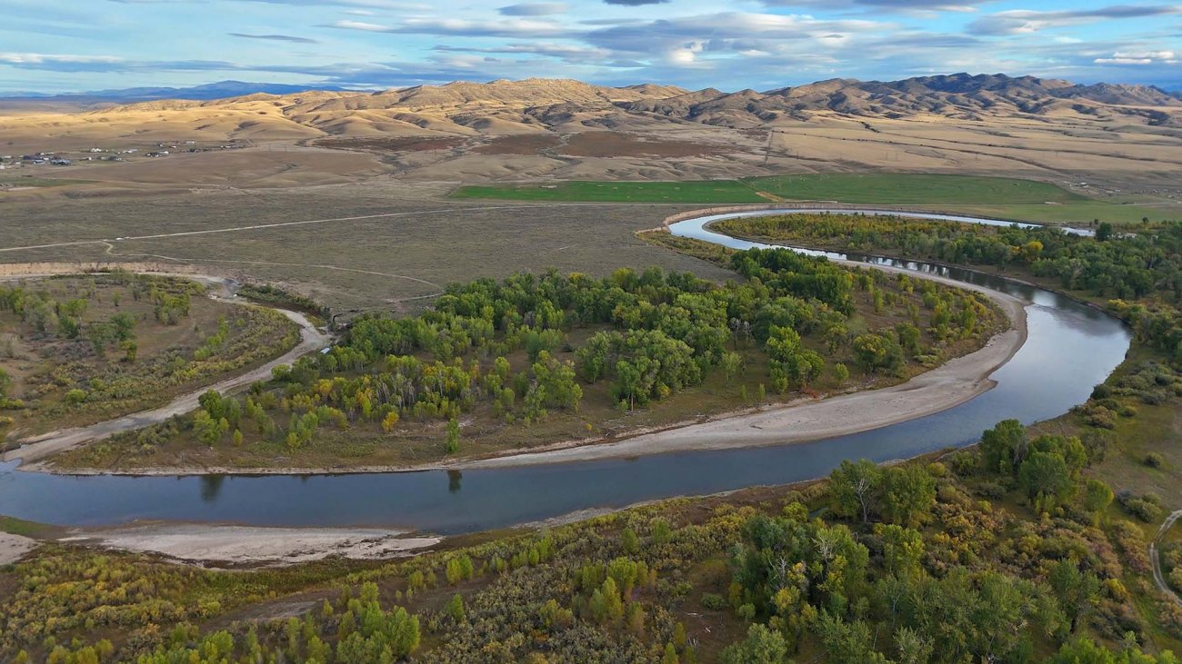 Three-Forks-Montana-Jefferson-River-Homestead