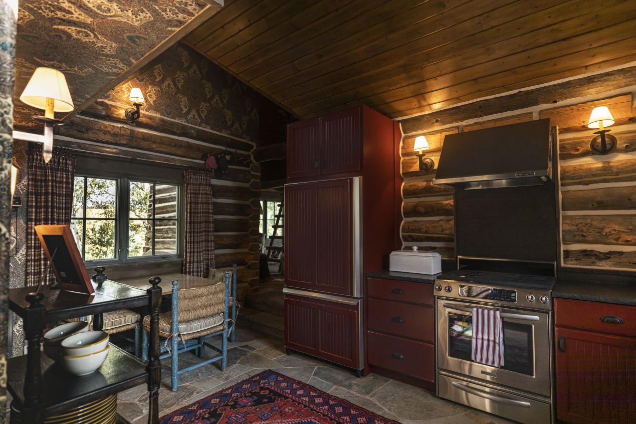 Kitchen-Twin-Cabins-Colorado-Ragged-Mountain-Ranch