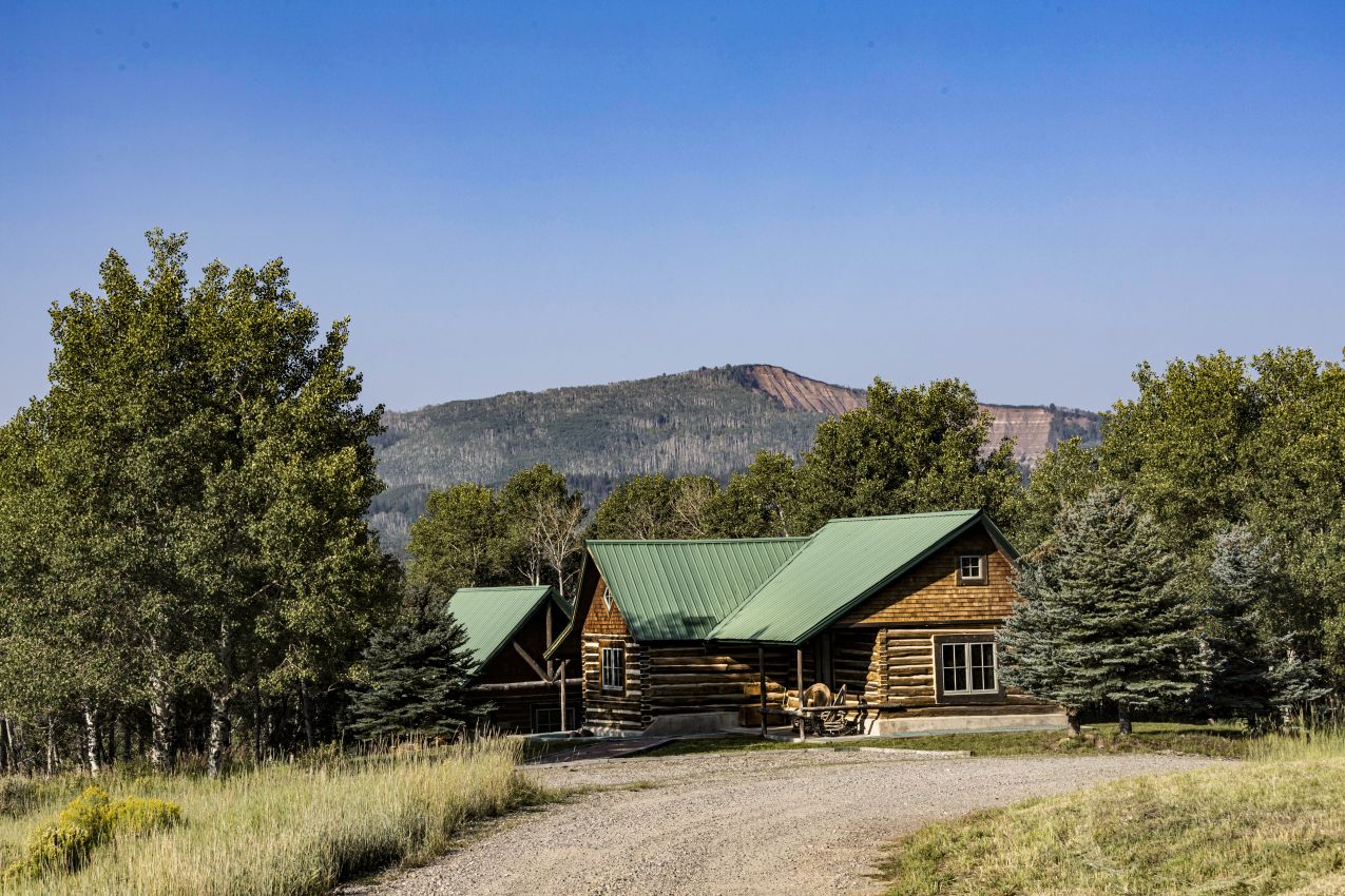 Twin-Cabins-6-Colorado-Ragged-Mountain-Ranch