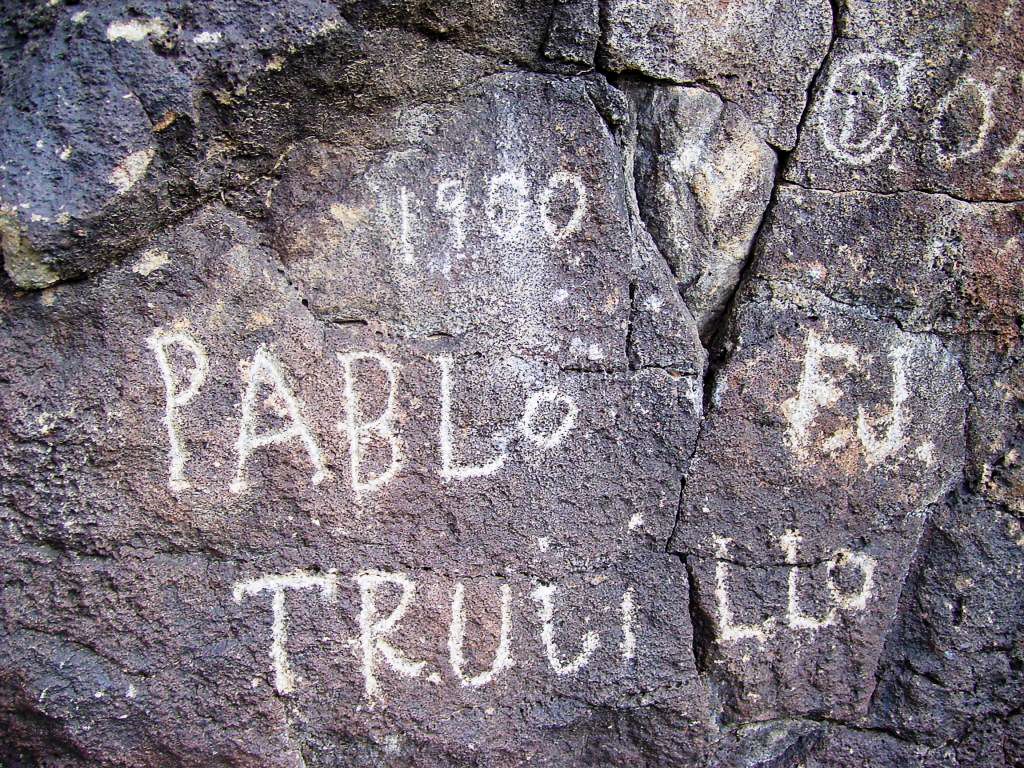 pictographs-petroglyphs-river-trailhead-rio-grande-gorge-colorado-rio-grande-del-norte-ranch