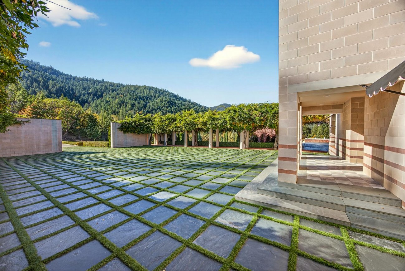 1_high-end-estate-for-sale-oregon-the-bird-estate