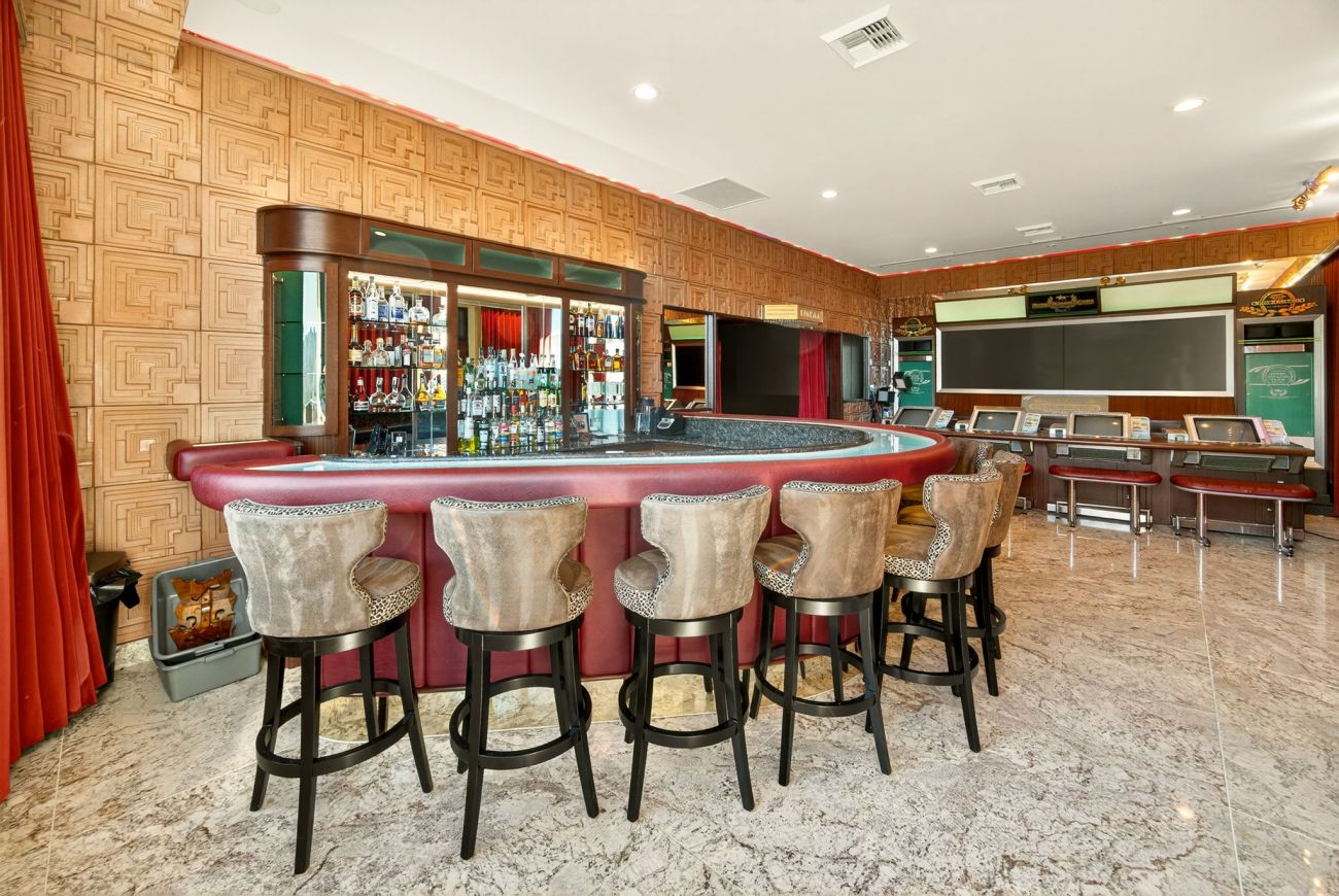 entertaining-estate-oregon-the-bird-estate