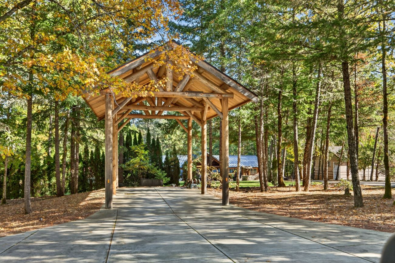 wedding-venue-for-sale-oregon-the-bird-estate