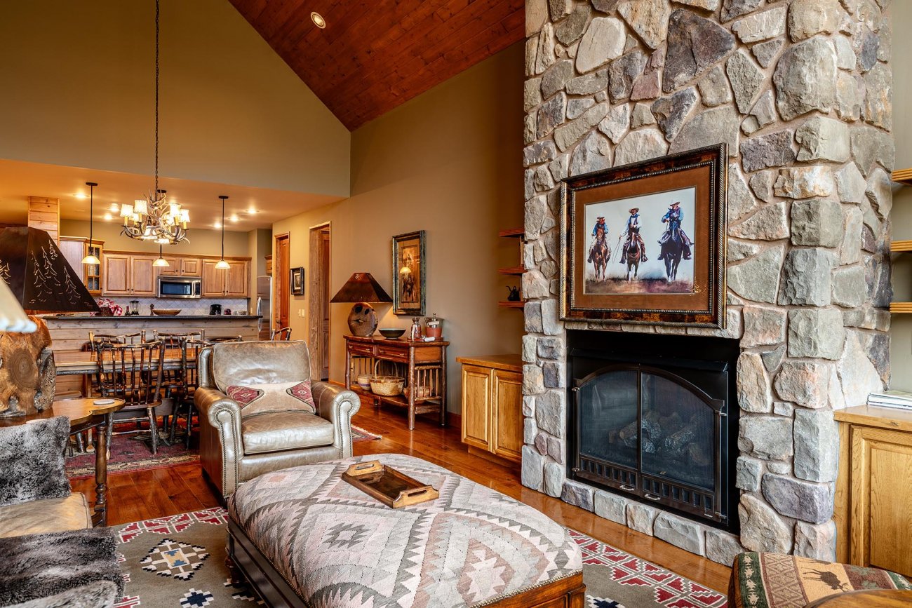 luxury-home-wyoming-the-hideout-lodge-guest-ranch