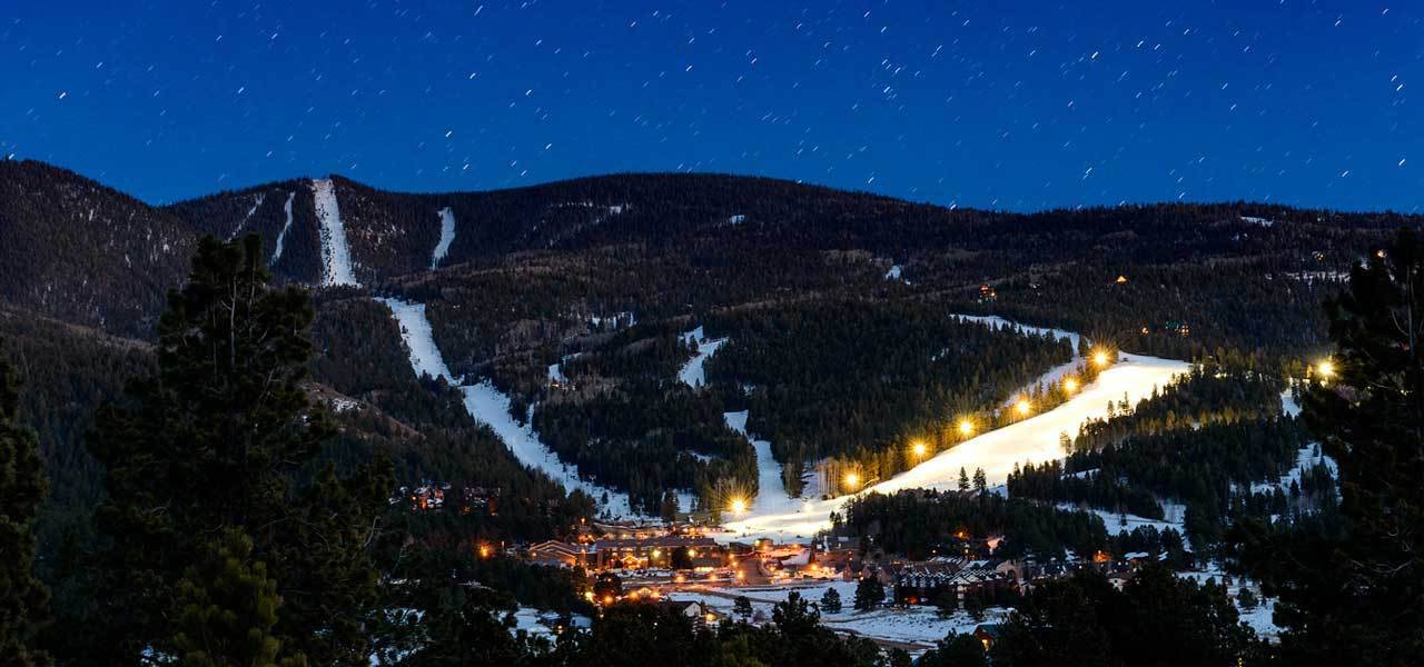 Night-Skiing-New-Mexico-The-Ranch-At-Angel-Fire
