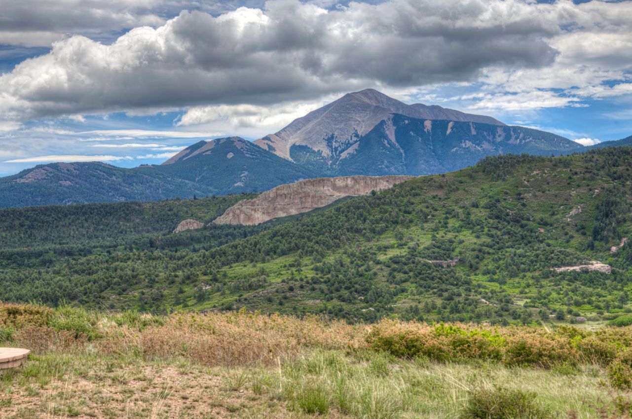 West-Spanish-Peak-and-Profile-Rock-Colorado-Ventana-al-Cielo