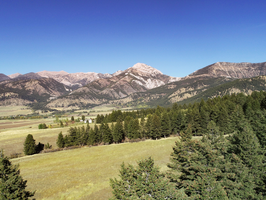 bridger-foothills-montana-windcall-ranch