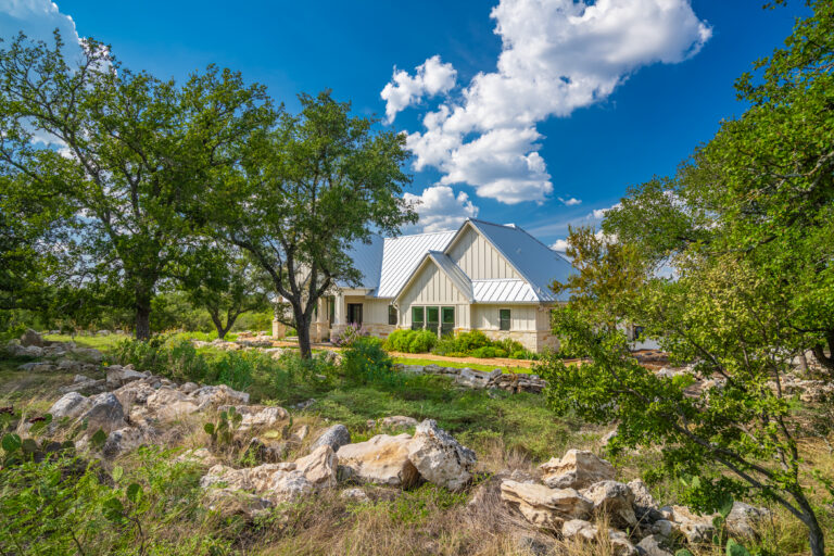 Honey Bloom Retreat (photo 4)