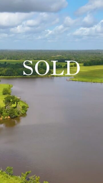 SOLD | 248 Ranch | 248± Acres | Marquez, Texas Asking Price: $3,400,000

248 Ranch offered 248± acres of rolling pasture, a 16± acre stocked lake, four stock ponds, a renovated ranch home, extensive barns and working improvements, plus opportunities for hunting, fishing, and cattle operations.

republicranches.com/properties