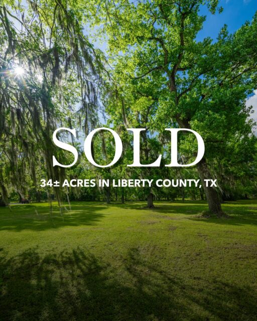 SOLD | Moss Hill Estate | 34± Acres
Liberty County, TX

Towering oaks, two stocked ponds, and a custom rock home with a wraparound porch—all bordering Big Thicket National Preserve.

Congratulations to the buyers and sellers!